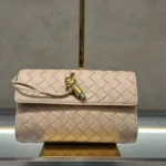 Bottega Veneta Woven Leather Handbag Women Luxury Intrecciato