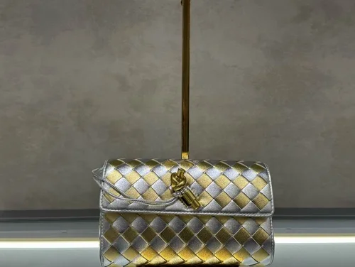 Bottega Veneta Woven Leather Handbag Women Luxury Intrecciato
