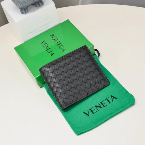 11 Bottega Veneta Women's Wallet Luxury Intrecciato Leather Designer