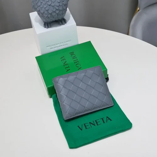 11 Bottega Veneta Women's Wallet Luxury Intrecciato Leather Designer