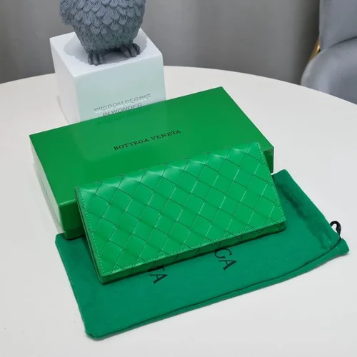 11 Bottega Veneta Women's Wallet Luxury Intrecciato Leather Designer