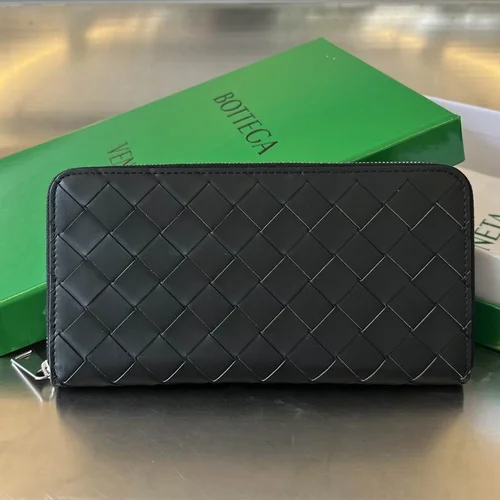 11 Bottega Veneta Women's Wallet Luxury Intrecciato Leather Designer