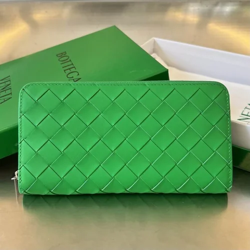 11 Bottega Veneta Women's Wallet Luxury Intrecciato Leather Designer