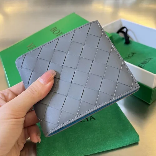 11 Bottega Veneta Women's Wallet Luxury Intrecciato Leather Designer