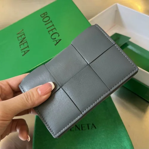 11 Bottega Veneta Women's Wallet Luxury Intrecciato Leather Designer