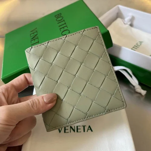 11 Bottega Veneta Women's Wallet Luxury Intrecciato Leather Designer