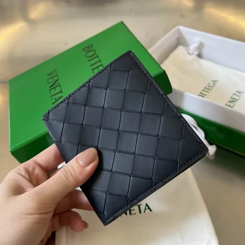11 Bottega Veneta Women's Wallet Luxury Intrecciato Leather Designer