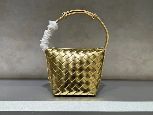 Bottega Veneta Lunch Box Bag Structured Women Luxury Designer