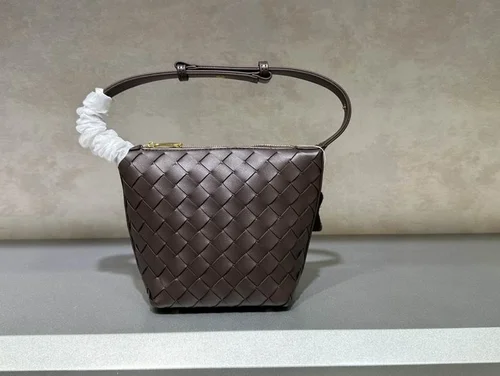 Bottega Veneta Lunch Box Bag Structured Women Luxury Designer