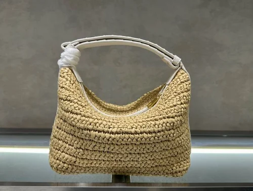 11 Bottega Veneta Lunch Box Small Top Handle Bag Women Luxury