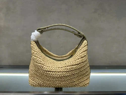 11 Bottega Veneta Lunch Box Small Top Handle Bag Women Luxury