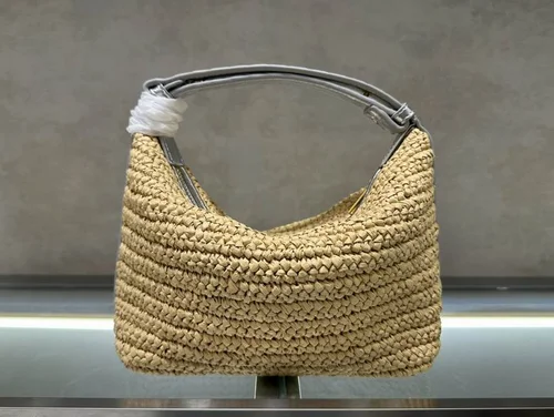 11 Bottega Veneta Lunch Box Small Top Handle Bag Women Luxury