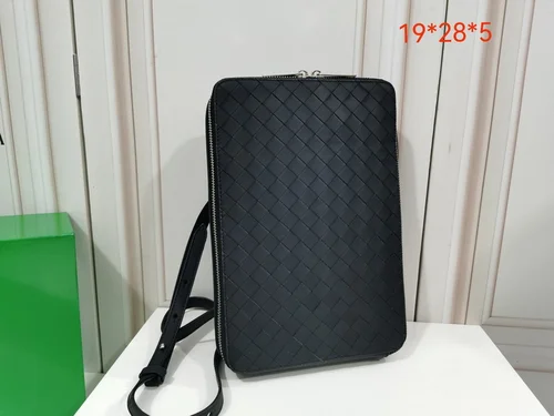 11 Bottega Veneta Men's Briefcase Luxury Leather Business Bag