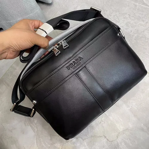 11 Bottega Veneta Men's Briefcase Luxury Leather Business Bag