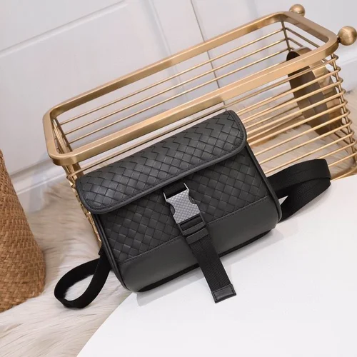 11 Bottega Veneta Men's Briefcase Luxury Leather Business Bag