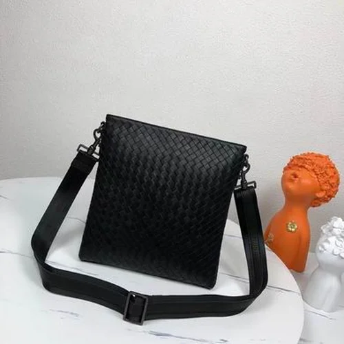 11 Bottega Veneta Men's Briefcase Luxury Leather Business Bag