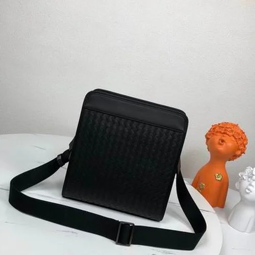 11 Bottega Veneta Men's Briefcase Luxury Leather Business Bag