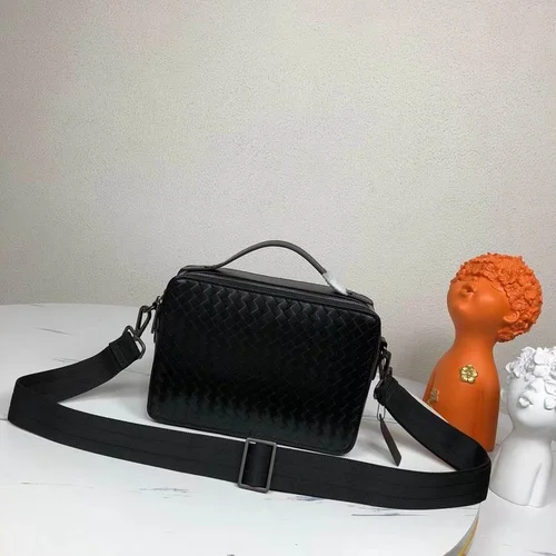 11 Bottega Veneta Men's Briefcase Luxury Leather Business Bag