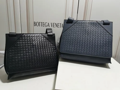 11 Bottega Veneta Men's Briefcase Luxury Leather Business Bag