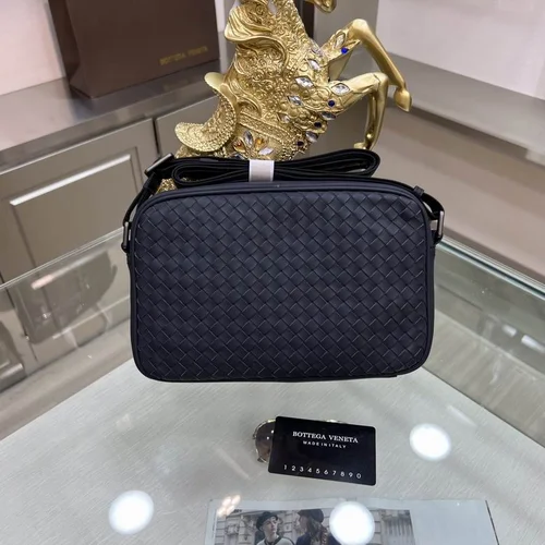 11 Bottega Veneta Men's Briefcase Luxury Leather Business Bag