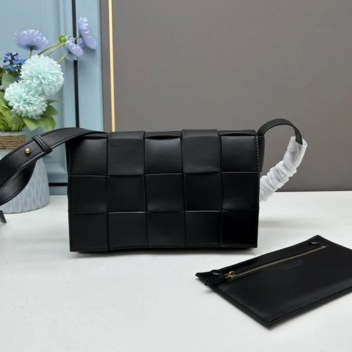 11 Bottega Veneta Men's Briefcase Luxury Leather Business Bag