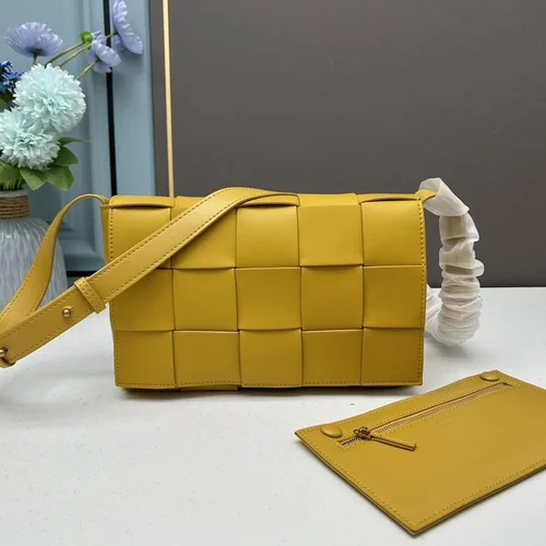 11 Bottega Veneta Men's Briefcase Luxury Leather Business Bag