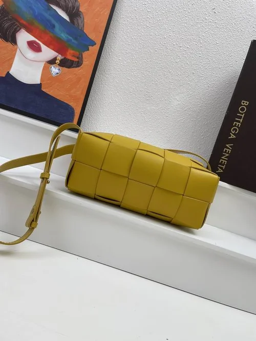 11 Bottega Veneta Men's Briefcase Luxury Leather Business Bag