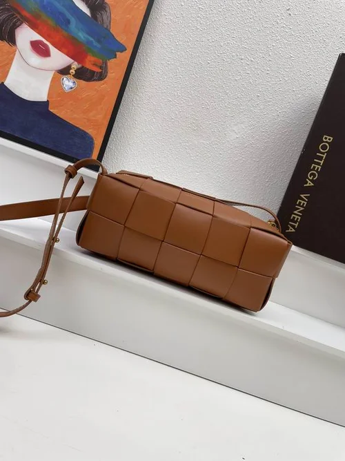 11 Bottega Veneta Men's Briefcase Luxury Leather Business Bag