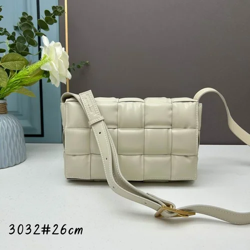 11 Bottega Veneta Men's Briefcase Luxury Leather Business Bag