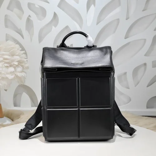 11 Bottega Veneta Men's Briefcase Luxury Leather Business Bag