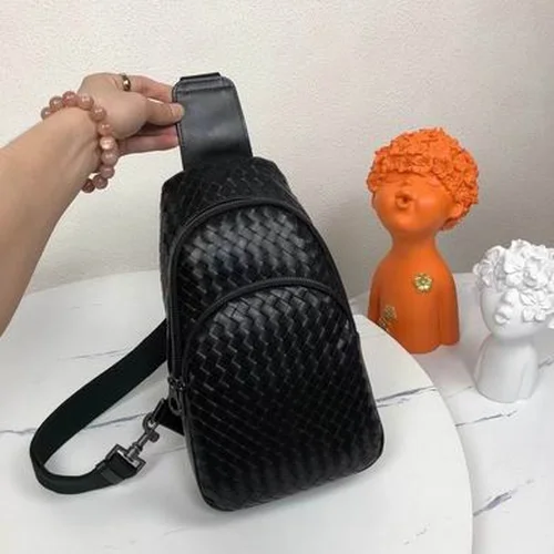 11 Bottega Veneta Men's Briefcase Luxury Leather Business Bag