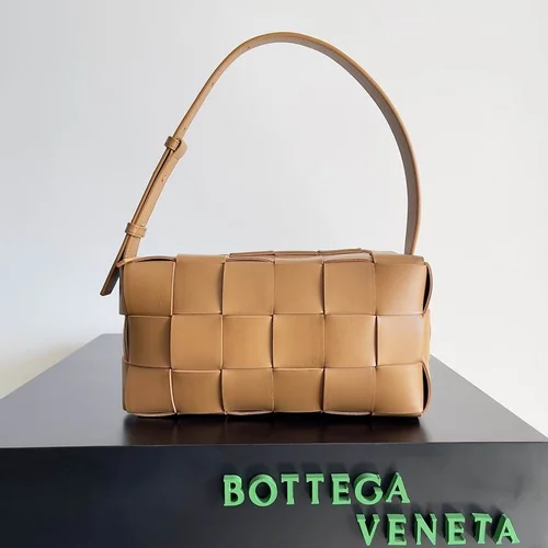 Bottega Veneta Brick Cassette Crossbody Original Authentic Luxury