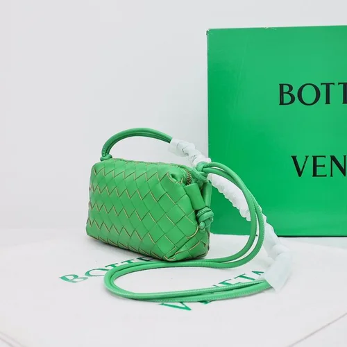 11 Bottega Veneta Cassette Crossbody Bag Intrecciato Leather Luxury