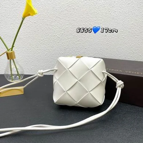 11 Bottega Veneta Cassette Crossbody Bag Intrecciato Leather Luxury