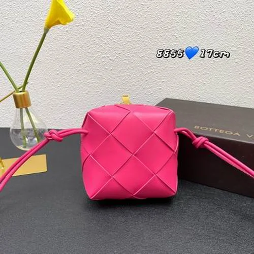 11 Bottega Veneta Cassette Crossbody Bag Intrecciato Leather Luxury