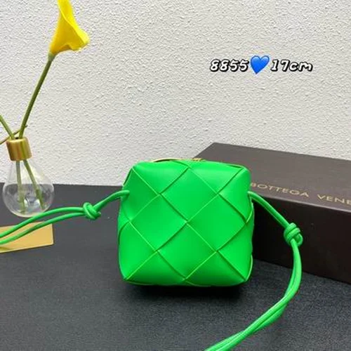 11 Bottega Veneta Cassette Crossbody Bag Intrecciato Leather Luxury