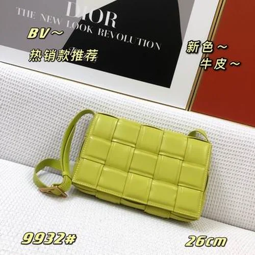 11 Bottega Veneta Cassette Crossbody Bag Intrecciato Leather Luxury