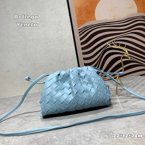 11 Bottega Veneta The Pouch Clutch Bag Women Luxury Intrecciato