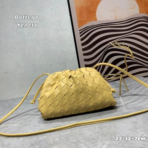 11 Bottega Veneta The Pouch Clutch Bag Women Luxury Intrecciato
