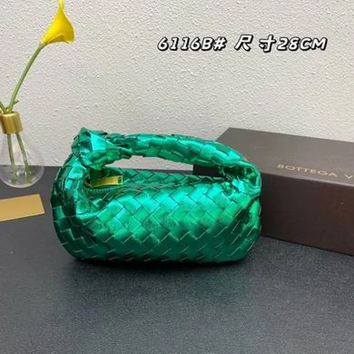 11 Bottega Veneta The Pouch Clutch Bag Women Luxury Intrecciato