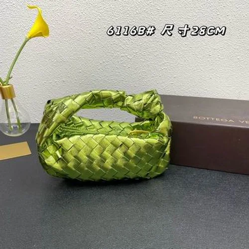 11 Bottega Veneta The Pouch Clutch Bag Women Luxury Intrecciato