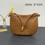 11 Bottega Veneta Turn Flap Shoulder Bag Women Luxury Leather
