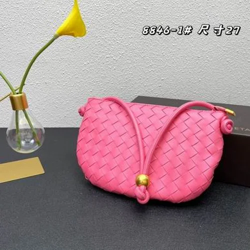 11 Bottega Veneta Turn Flap Shoulder Bag Women Luxury Leather