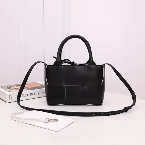 Bottega Veneta Arco Large Tote Bag Original Authentic Shopping