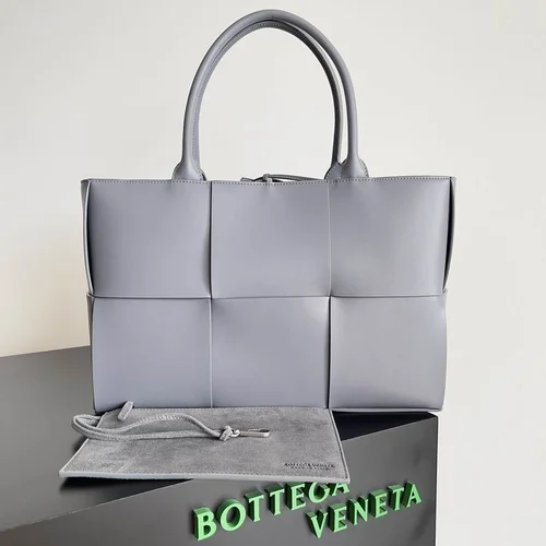 Bottega Veneta Arco Large Tote Bag Original Authentic Shopping