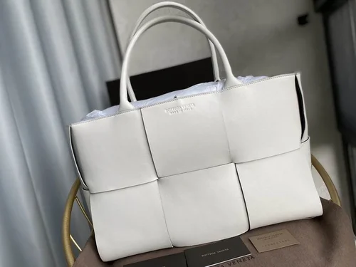 Bottega Veneta Arco Large Tote Bag Original Authentic Shopping