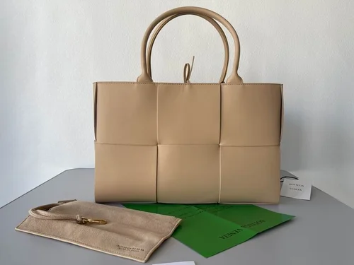 Bottega Veneta Arco Large Tote Bag Original Authentic Shopping