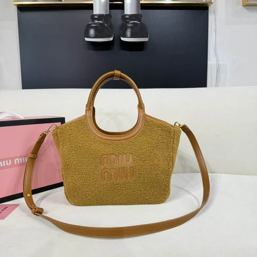 11 Miu Miu Large Tote Bag Women Luxury Matelasse Designer