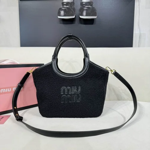 11 Miu Miu Large Tote Bag Women Luxury Matelasse Designer