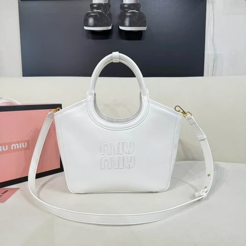 11 Miu Miu Large Tote Bag Women Luxury Matelasse Designer